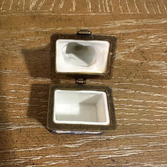 NEW Midwest of  Cannon Falls HOLY FAMILY Hinged Box - Picture 4 of 10